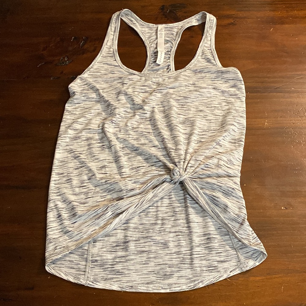 NEW LULULEMON GRAY & WHITE COTTON TANK TOP🌸